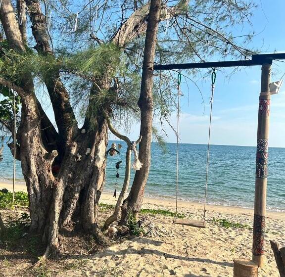 酒店 Creamii Cafe Beach Rayong