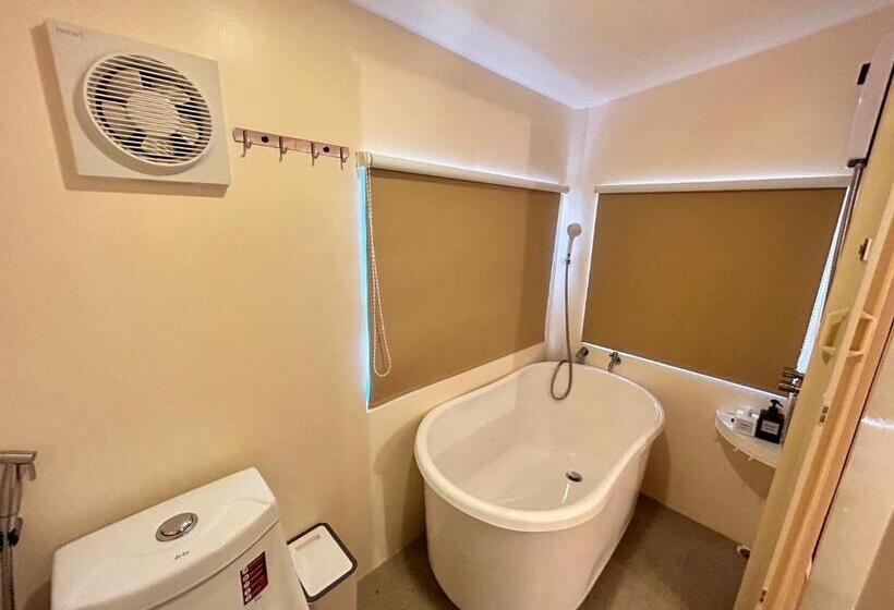 酒店 Creamii Cafe Beach Rayong