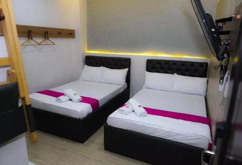 ホテル Oyo 1030 Ai