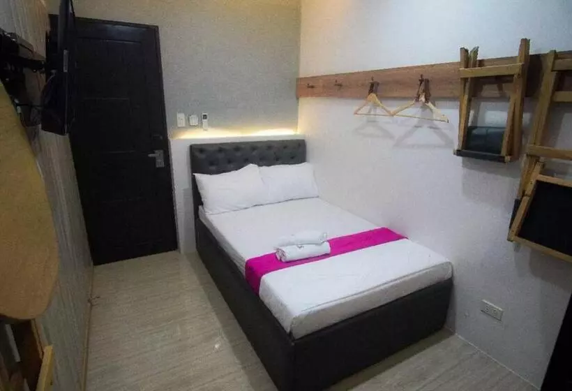 ホテル Oyo 1030 Ai