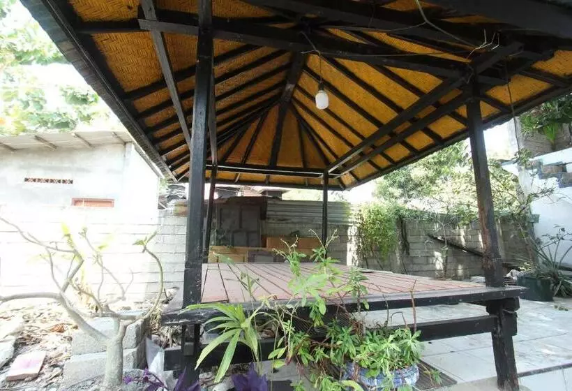 ホテル Oyo 93246 Kanditha Homestay