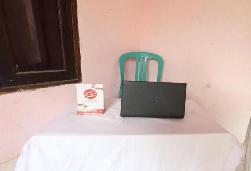 ホテル Oyo 93246 Kanditha Homestay