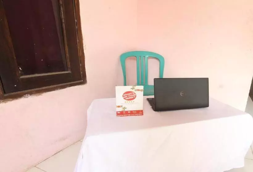 ホテル Oyo 93246 Kanditha Homestay