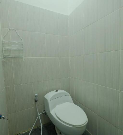 בית מלון כפרי Oyo 93306 Penginapan Permata Hijau Syariah