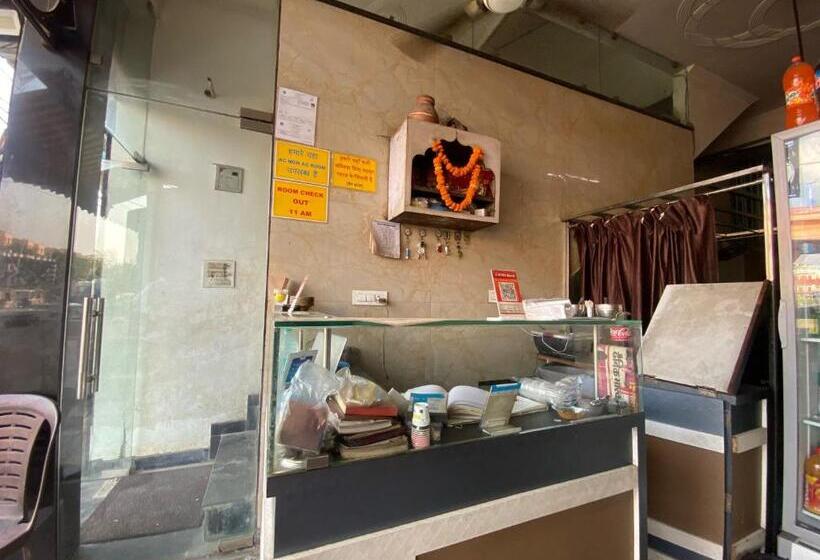 酒店 Oyo N R Guest House