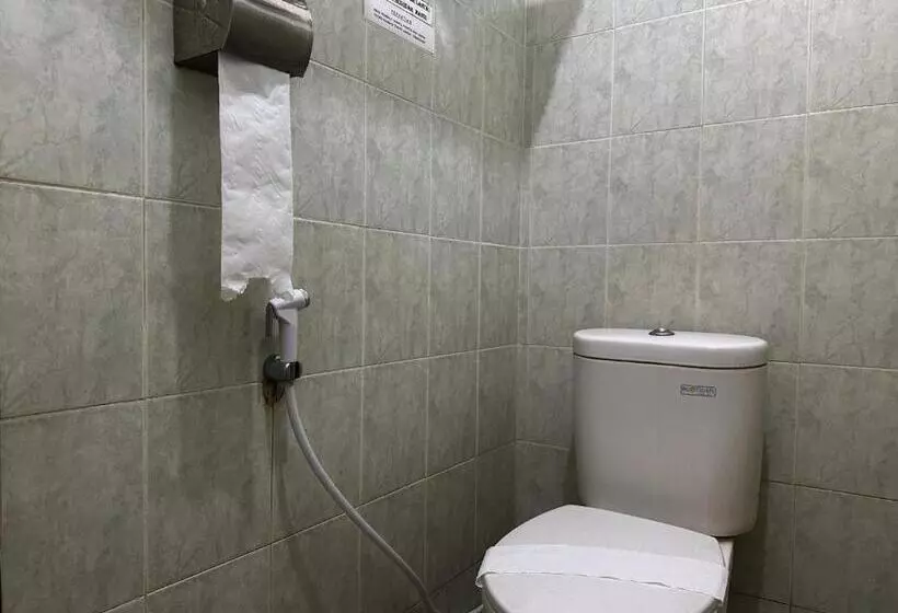 Hotelli Spot On 93312 Homestay Orange