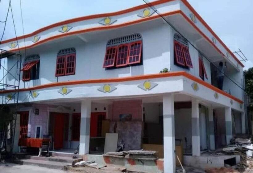 Hotel Spot On 93312 Homestay Orange