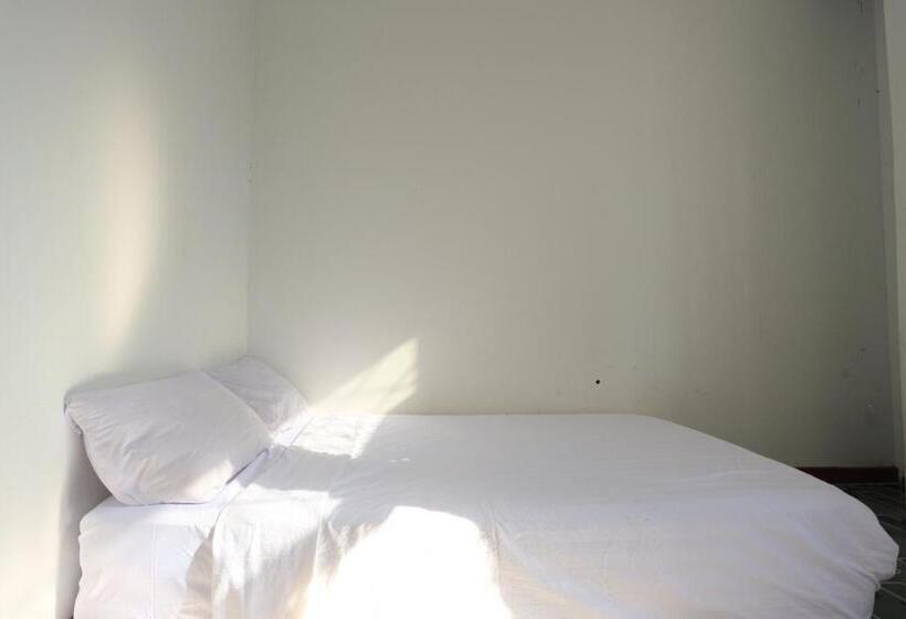 Hotel Spot On 93312 Homestay Orange