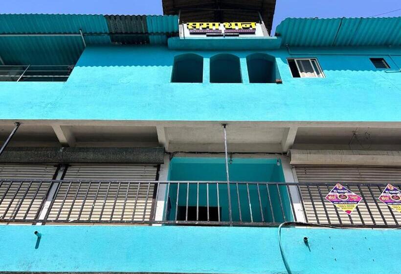 호텔 Spot On Samadhan Lodging & Boarding