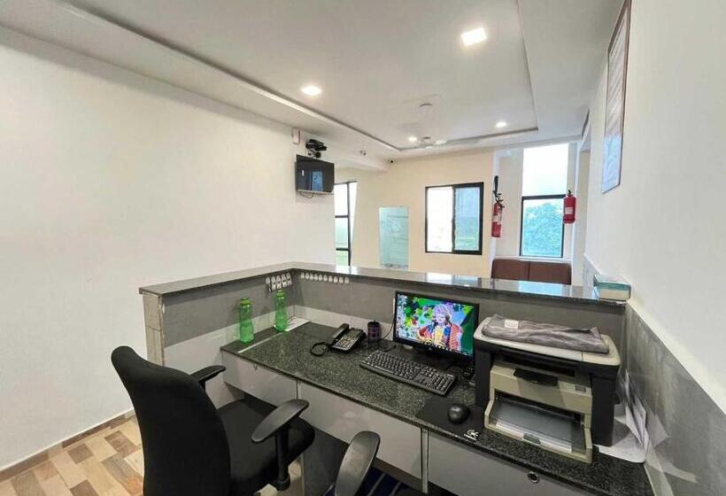 Oyo Hotel Nature Peak