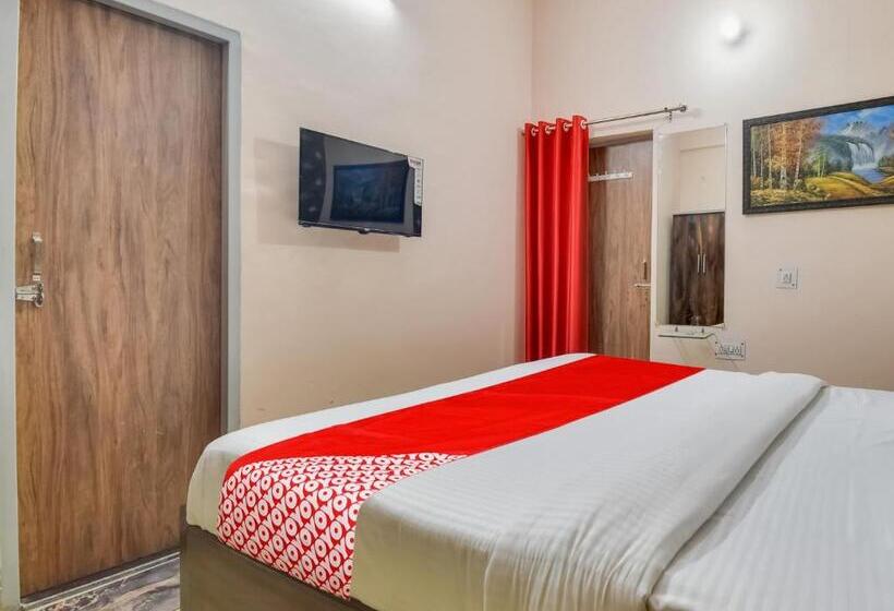 בית מלון כפרי Vrindavan