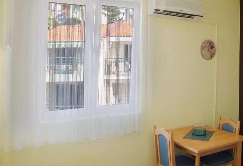 پانسیون Apartments Dunja