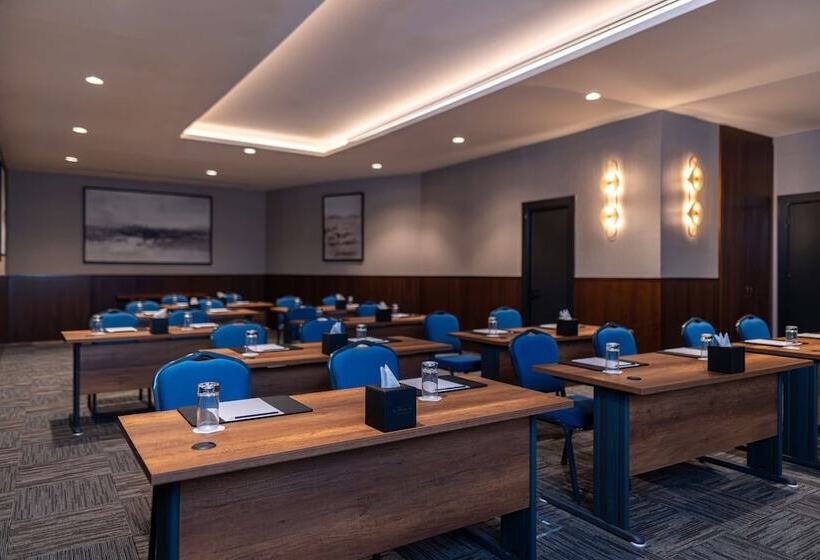 Radisson Blu Hotel, Amman Galleria Mall