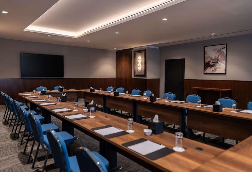 Radisson Blu Hotel, Amman Galleria Mall