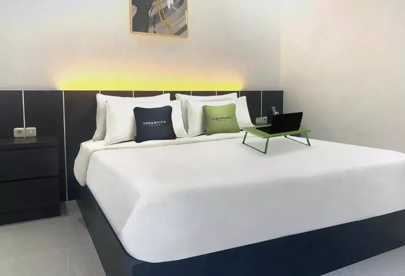 Urbanview Hotel And Lampung By Reddoorz