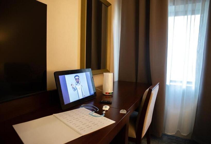 فندق جراند أوتيل للشقق المخدومة Grand Hotel Serviced Apartments