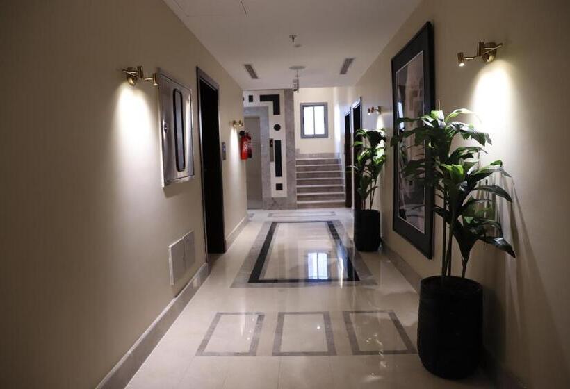 فندق جراند أوتيل للشقق المخدومة Grand Hotel Serviced Apartments