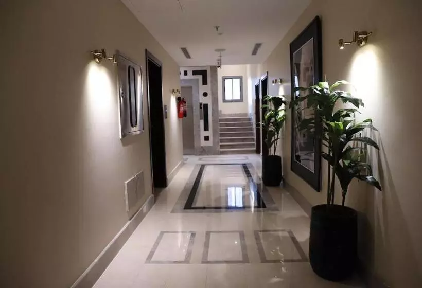 فندق جراند أوتيل للشقق المخدومة Grand Hotel Serviced Apartments