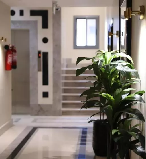فندق جراند أوتيل للشقق المخدومة Grand Hotel Serviced Apartments