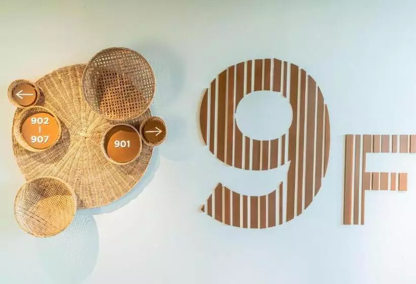 ユースホステル Emerald Hotel Residence