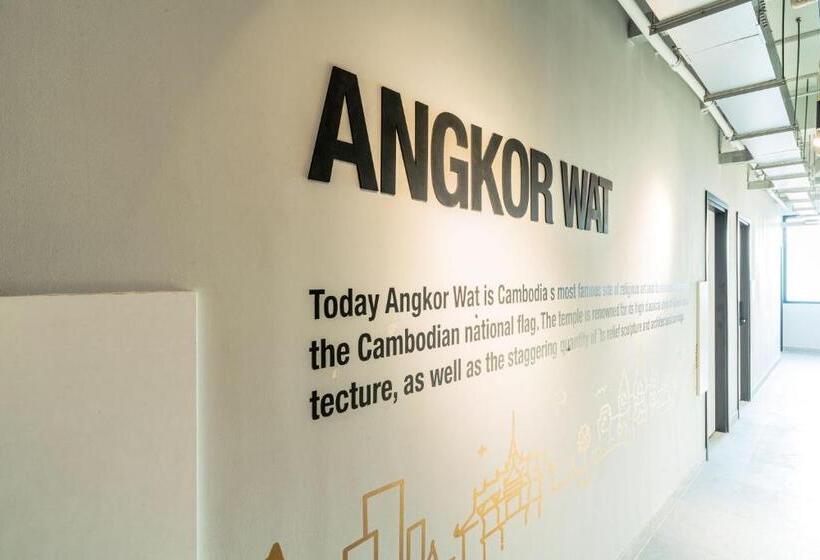 הוסטל Emerald Hotel Residence