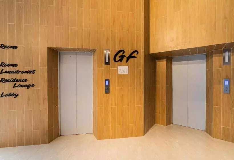 ユースホステル Emerald Hotel Residence