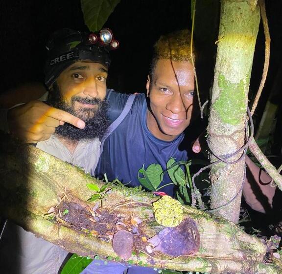 هاستل Hostal Herping Bahia Solano Tour