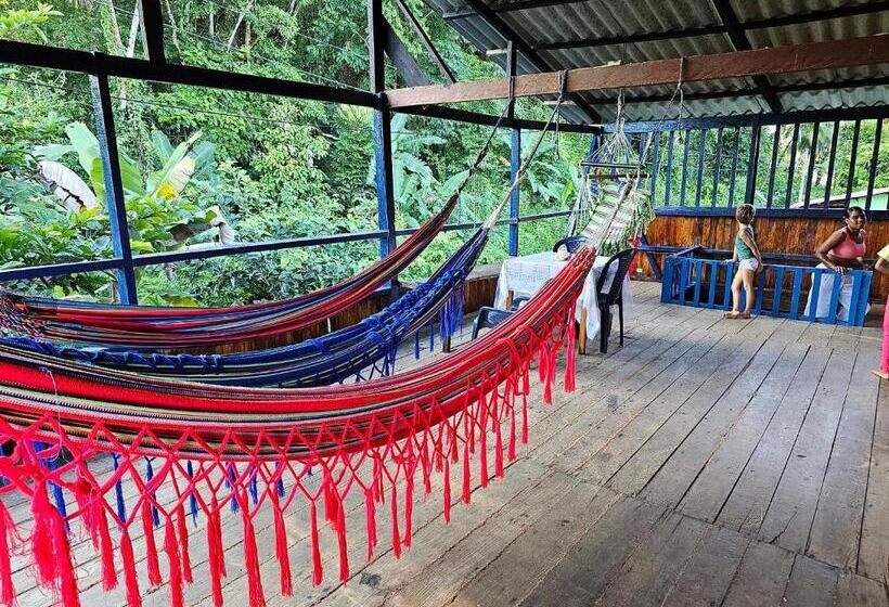 هاستل Hostal Herping Bahia Solano Tour