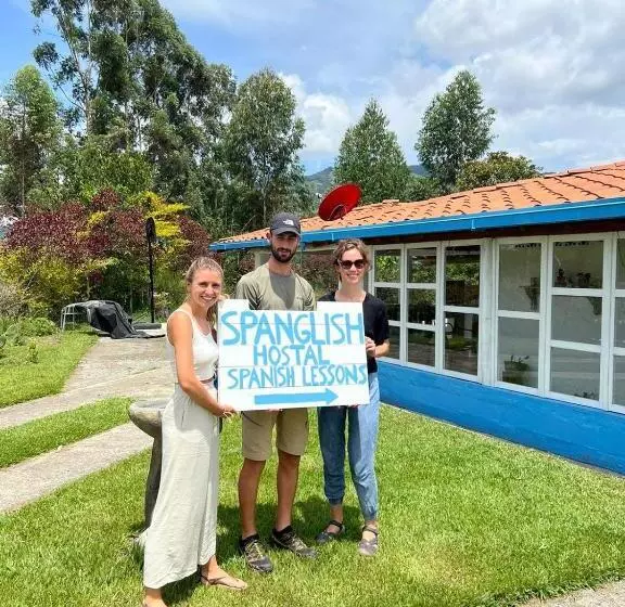 ユースホステル Spanglish Colombia