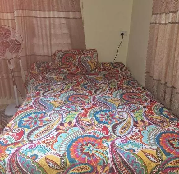 تختخواب و صبحانه Awesome Stay