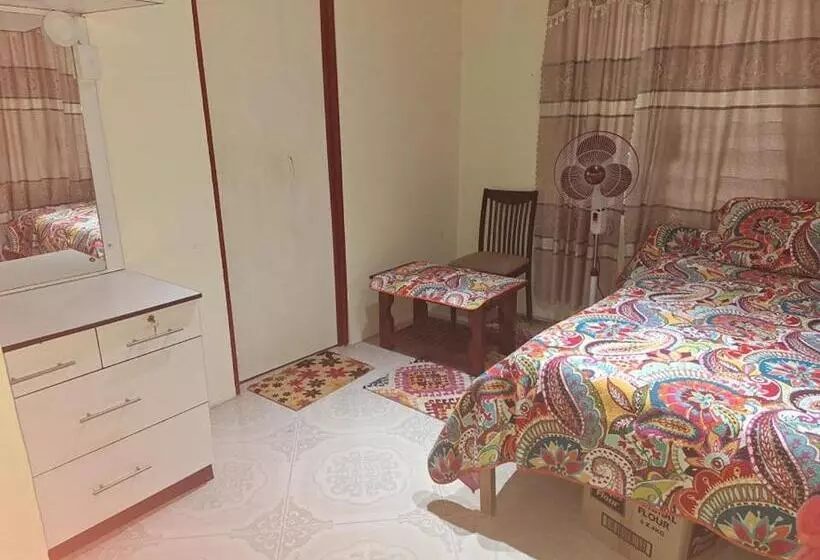 تختخواب و صبحانه Awesome Stay