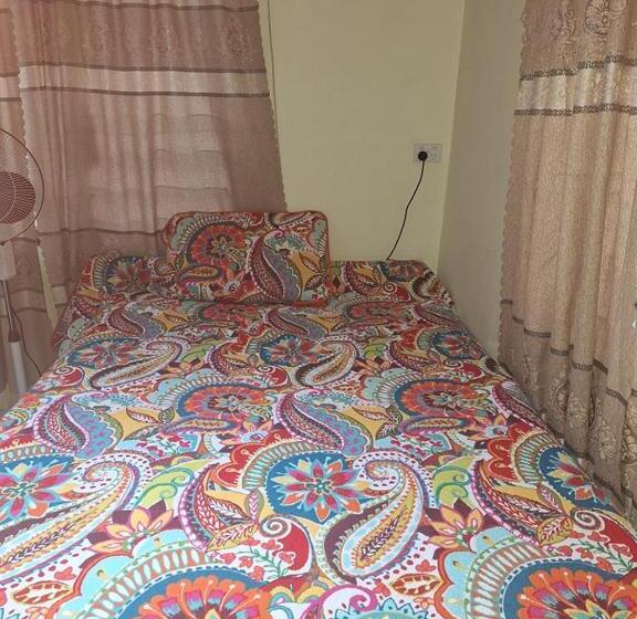 Bed and Breakfast Awesome Stay