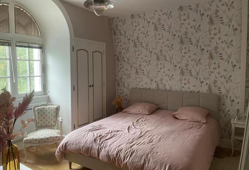 تختخواب و صبحانه Le Bois Perrin