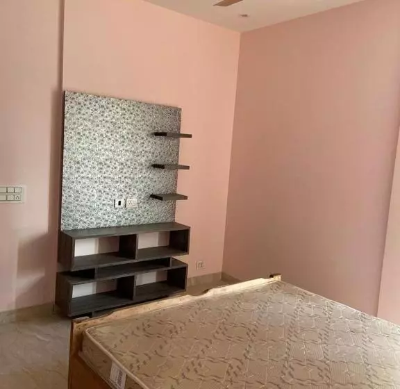 Bed and Breakfast Staymaker Durgapur