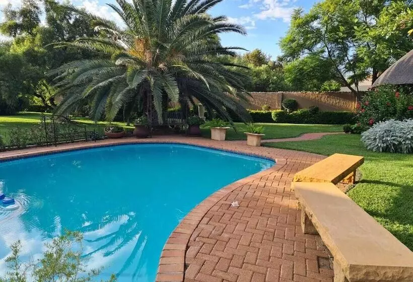 تختخواب و صبحانه Stone Town Guesthouse