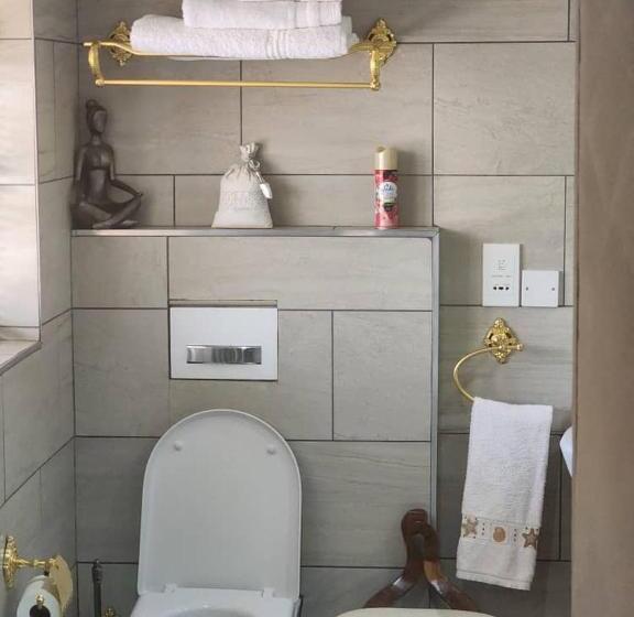 تختخواب و صبحانه Stone Town Guesthouse