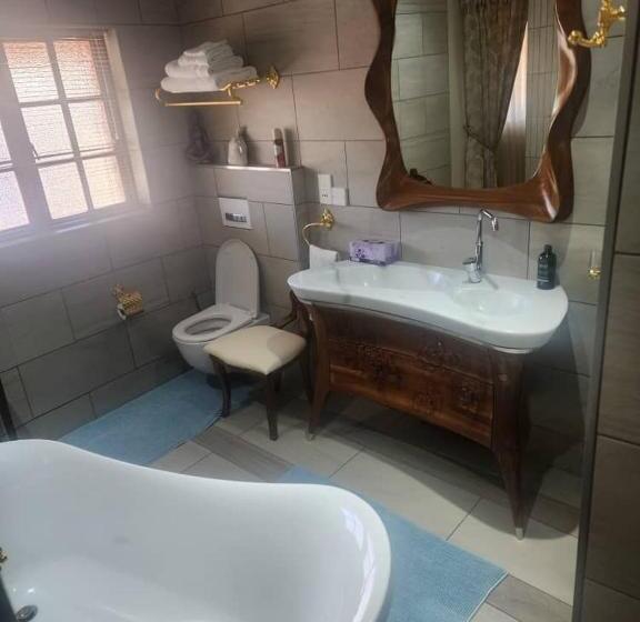 تختخواب و صبحانه Stone Town Guesthouse