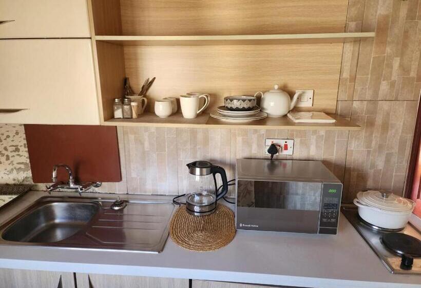 تختخواب و صبحانه Stone Town Guesthouse