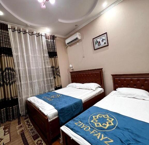 مبيت وإفطار Ziyo Fayz