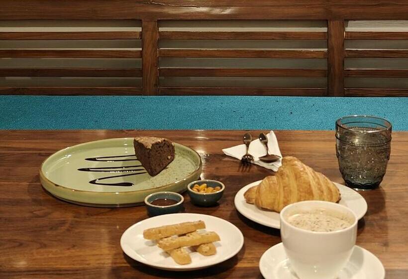 Hotel Cabin In The Woods  Luxury Cottages In Mukteshwar