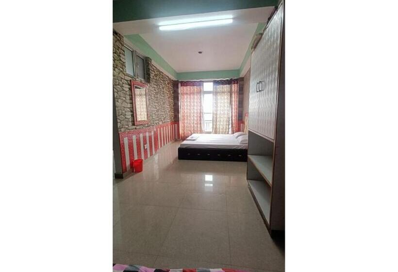 בית מלון כפרי Ds Cottage, Shimla