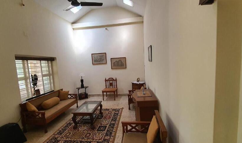 酒店 Nakoor Volkot