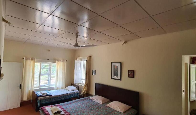 酒店 Nakoor Volkot