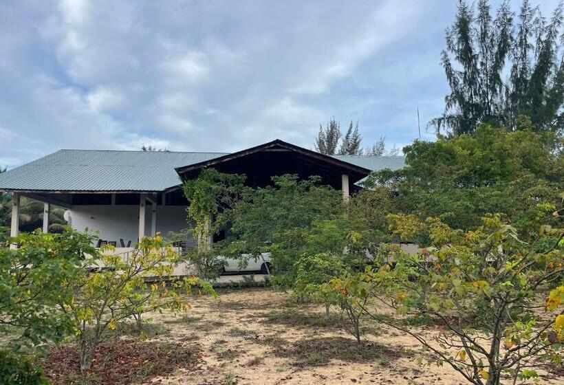 Hotell Neithal Batticaloa