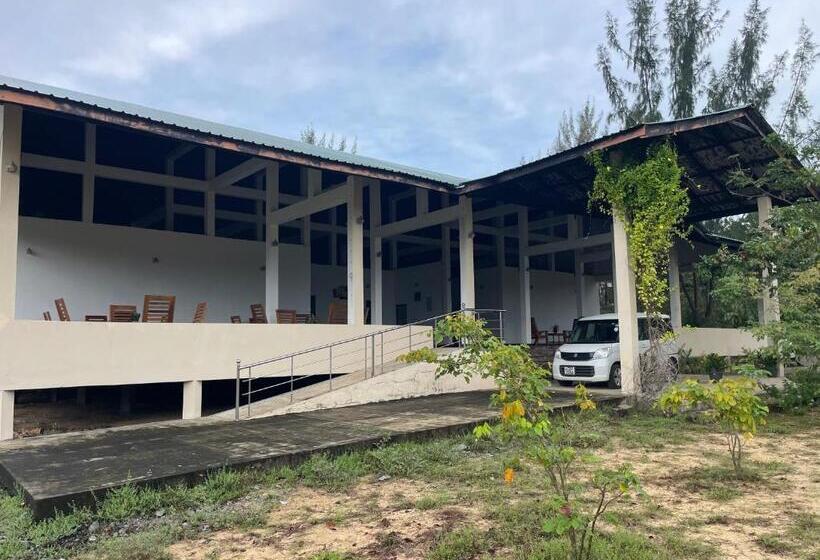 Hotell Neithal Batticaloa