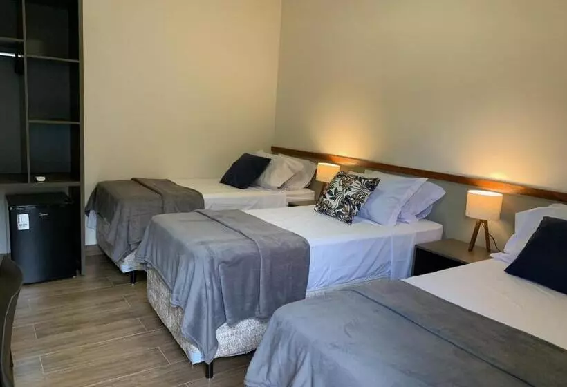 ホテル Pousada Saudadocê