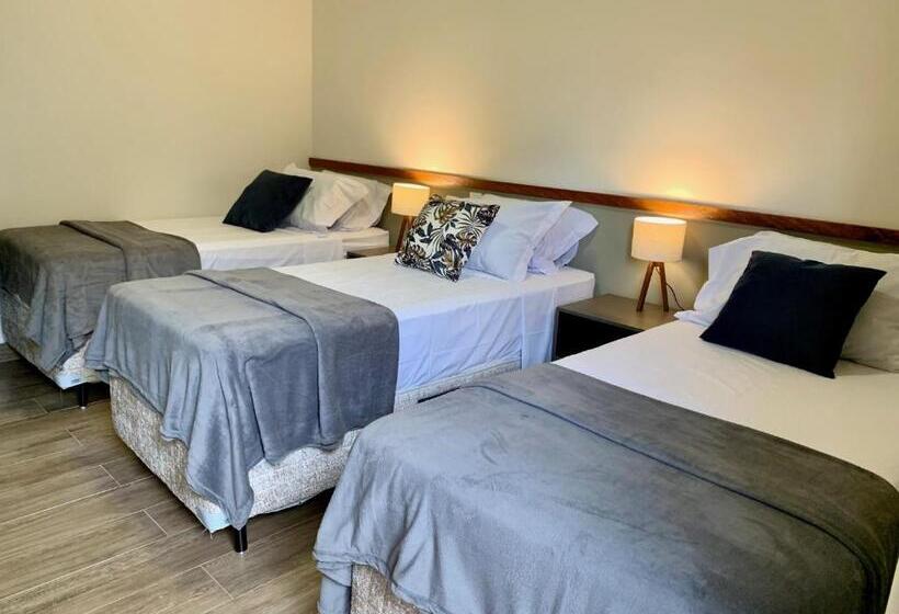 호텔 Pousada Saudadocê