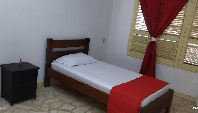 ホテル Santa Fe 1541