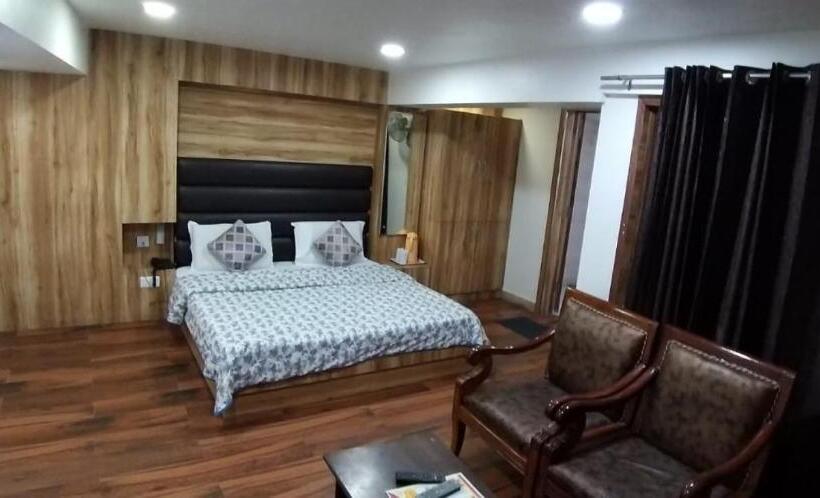 فندق Swastik Jammu, Jammu And Kashmir