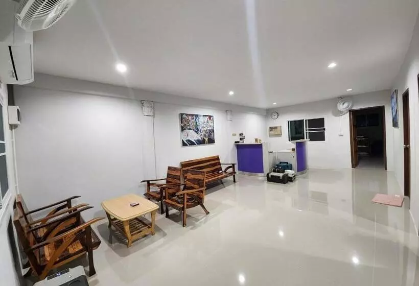 No.9 Hostel Kanchanaburi